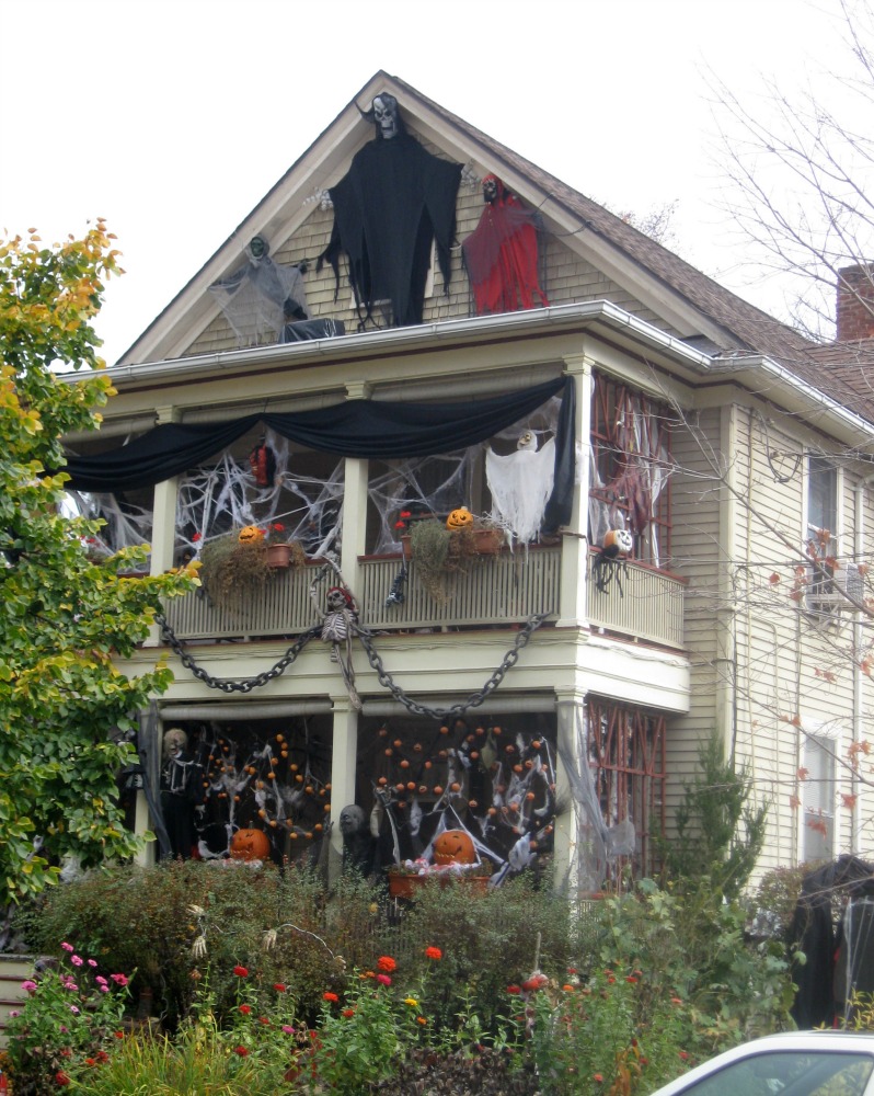 A spooky Halloween house.